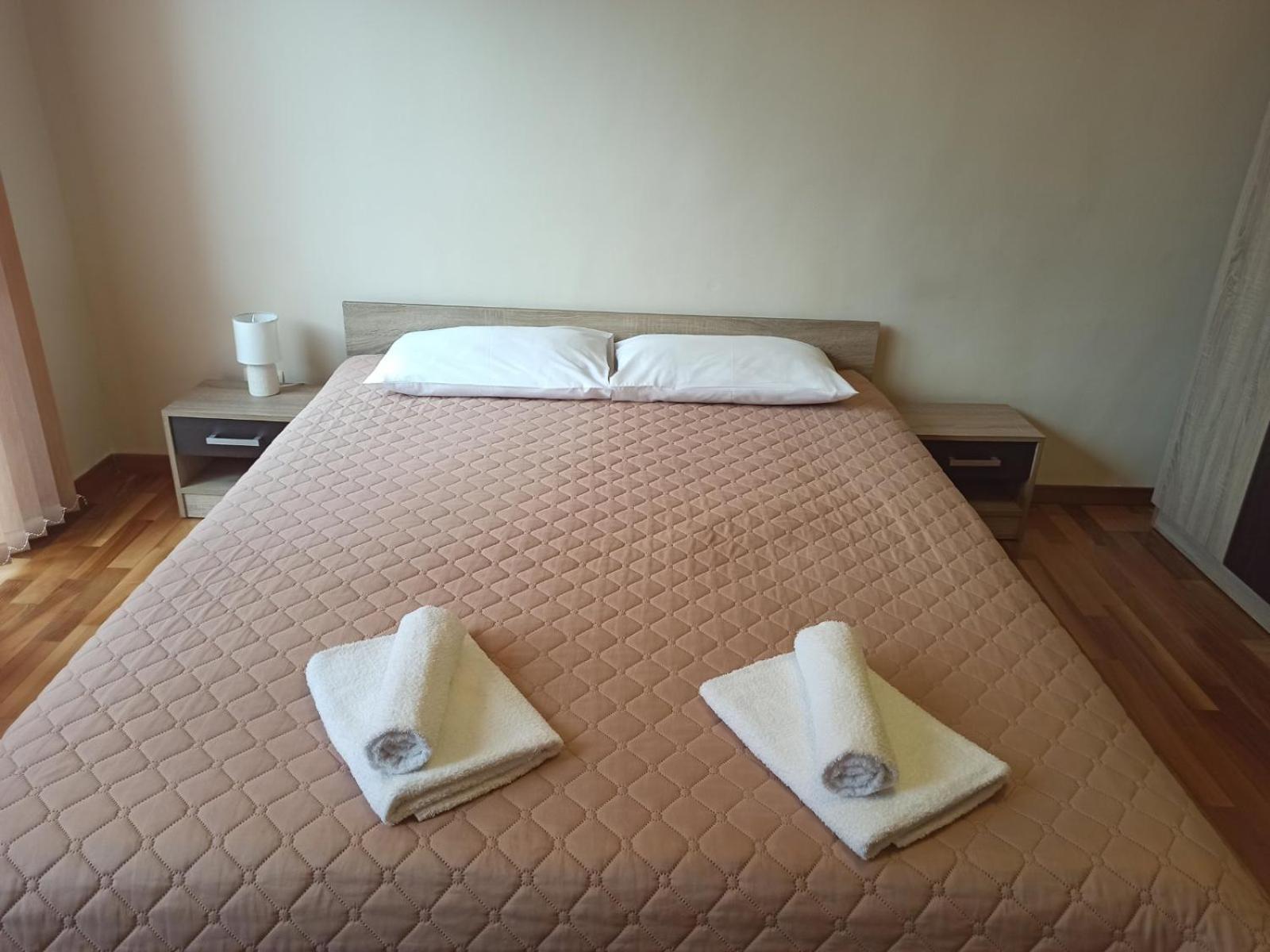 Statevi Guest Apartment فيلينغراد المظهر الخارجي الصورة